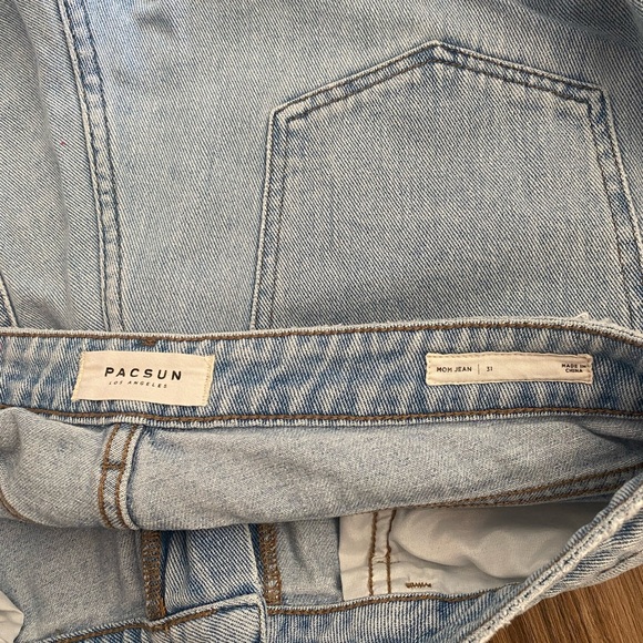 Pacsun High Rise Mom Jeans - Picture 3 of 3